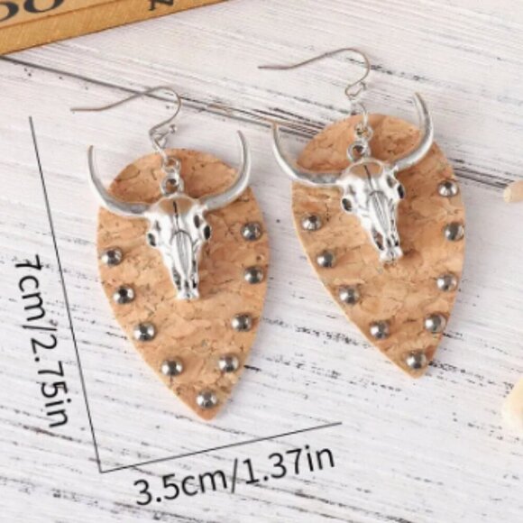 Silver Plated Bullshead - Western Style earrings - Picture 2 of 3